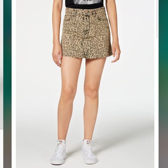 STS Blue
Emily Cheetah-Print Denim Mini Skirt - Picture 1 of 7